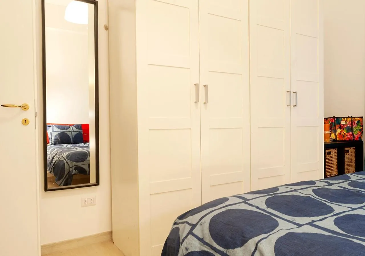 Apartment Plumeria Bianca Rome Italy