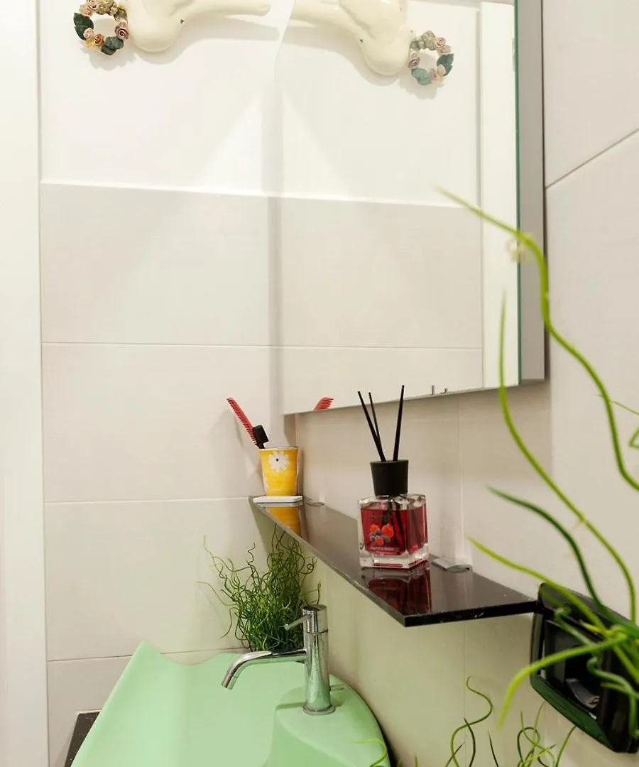 Apartment Plumeria Bianca Rome Italy